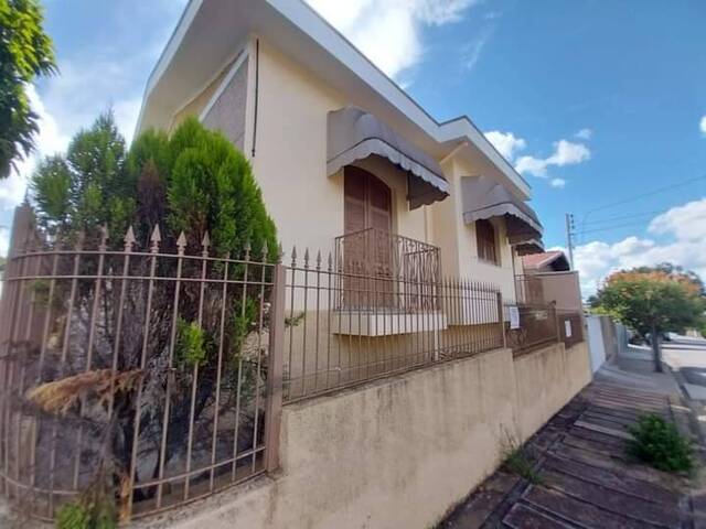 Casa para Venda em São João da Boa Vista - 3