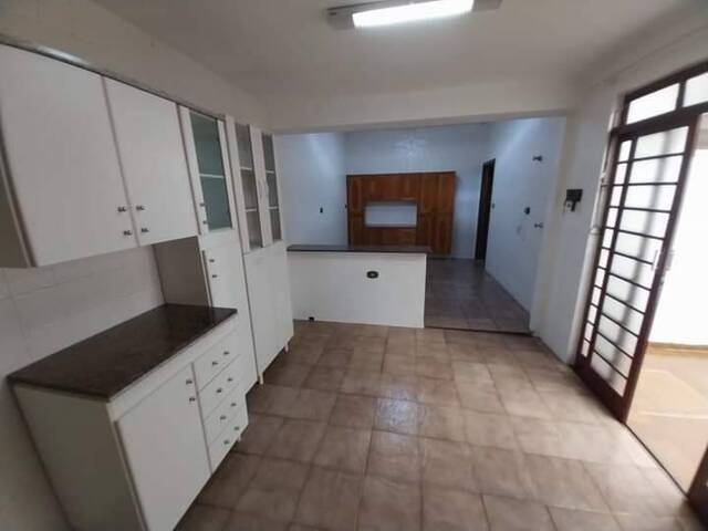Casa para Venda em São João da Boa Vista - 4