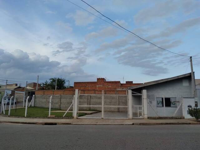 Casa para Venda em São João da Boa Vista - 3