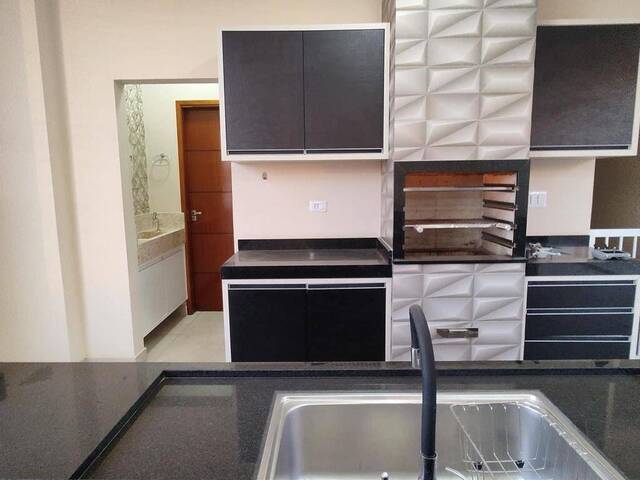 Casa para Venda em São João da Boa Vista - 4