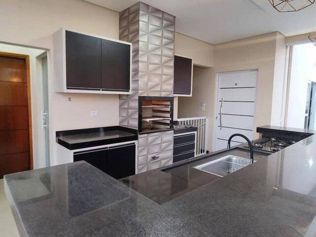 Casa para Venda em São João da Boa Vista - 3