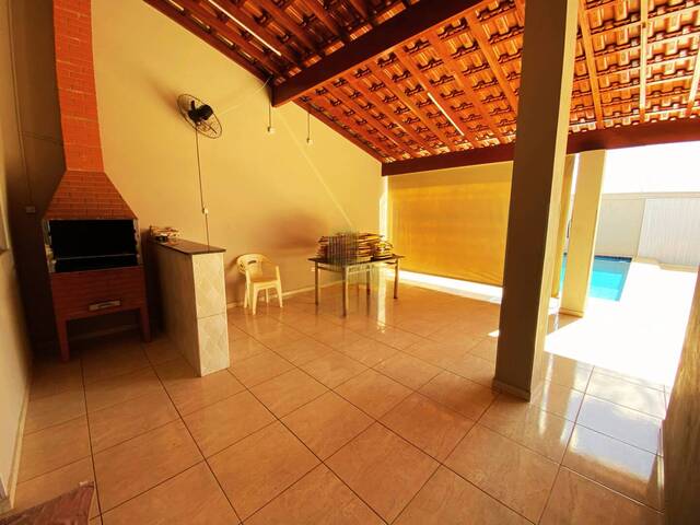 Casa para Venda em Vargem Grande do Sul - 5