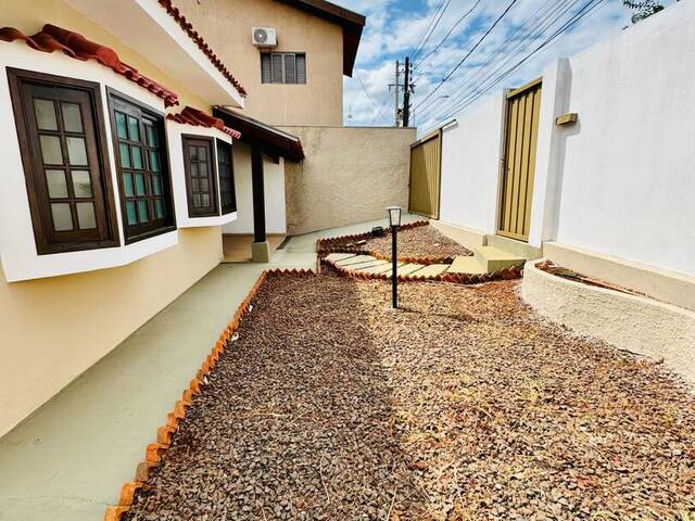 Casa para Venda em Ourinhos - 4