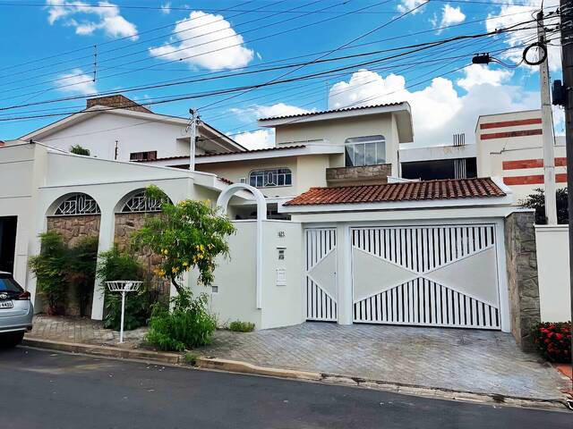 #415 - Casa para Venda em São João da Boa Vista - SP