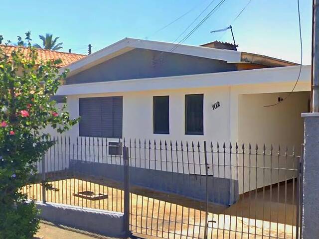 #433 - Casa para Venda em São João da Boa Vista - SP