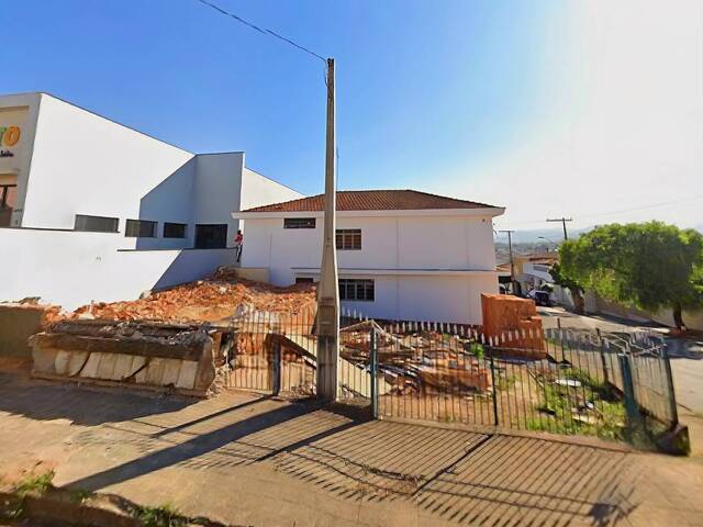 #461 - Sobrado para Venda em São João da Boa Vista - SP