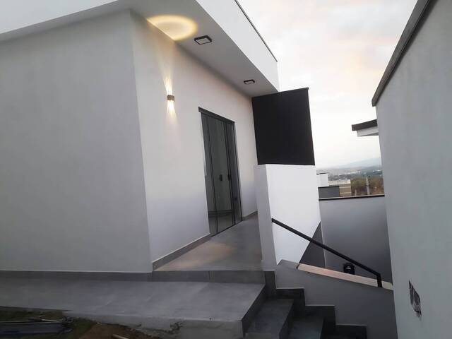 Casa para Venda em São João da Boa Vista - 4