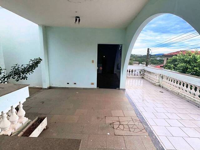 Casa para Venda em São João da Boa Vista - 4