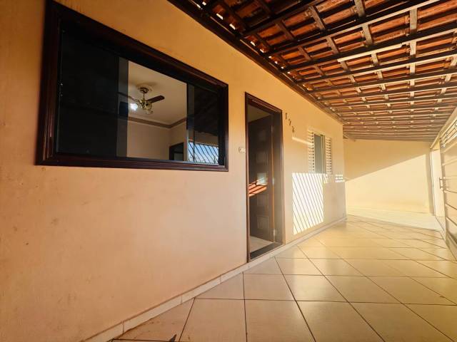 #522 - Casa para Venda em São João da Boa Vista - SP