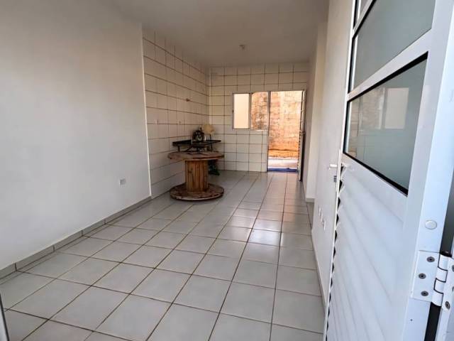 Casa para Venda em São João da Boa Vista - 4